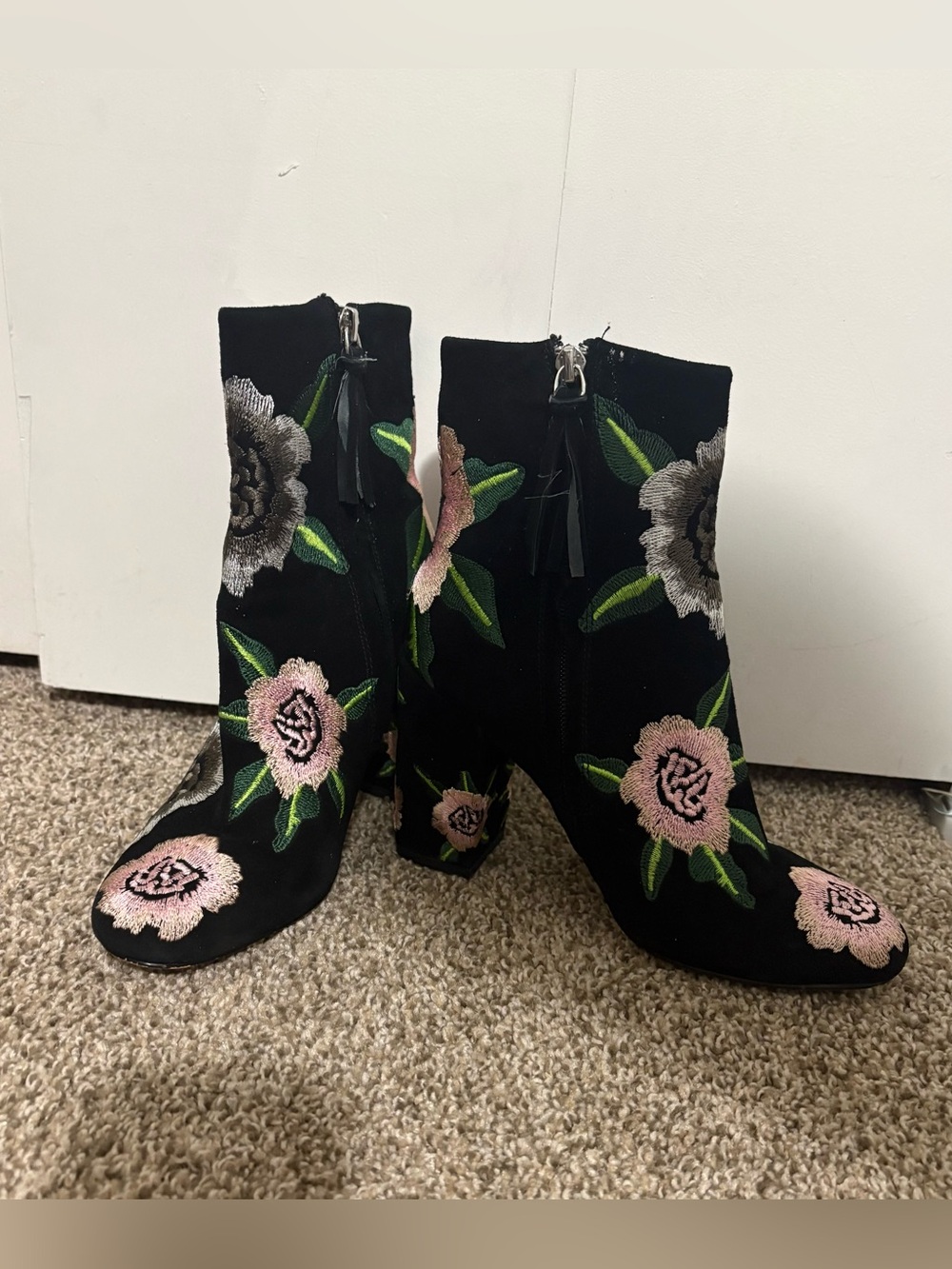 Rebecca Minkoff Bryce Embroidered Booties | Size: 6.5M
